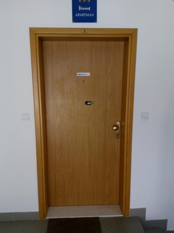 Apartment Z&E Трогир Екстериор снимка