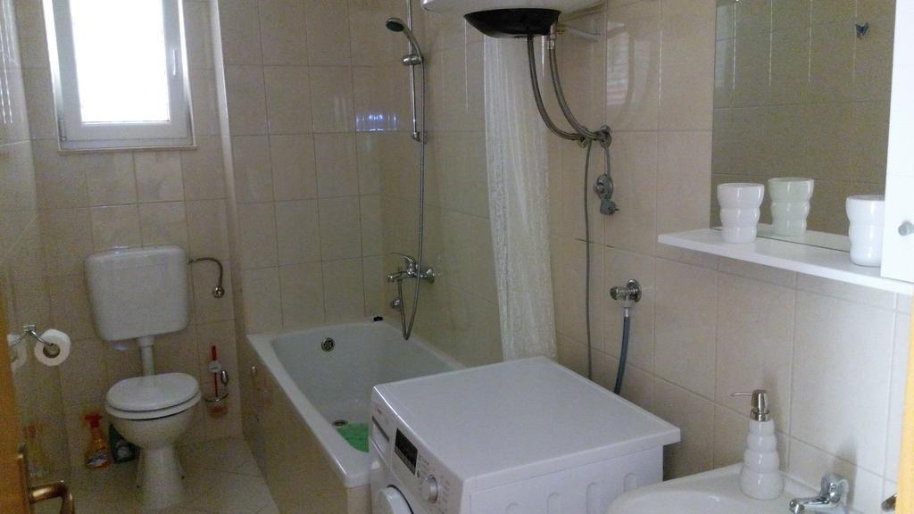 Apartment Z&E Трогир Екстериор снимка