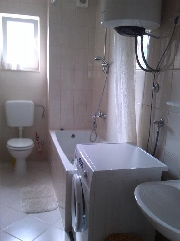 Apartment Z&E Трогир Екстериор снимка